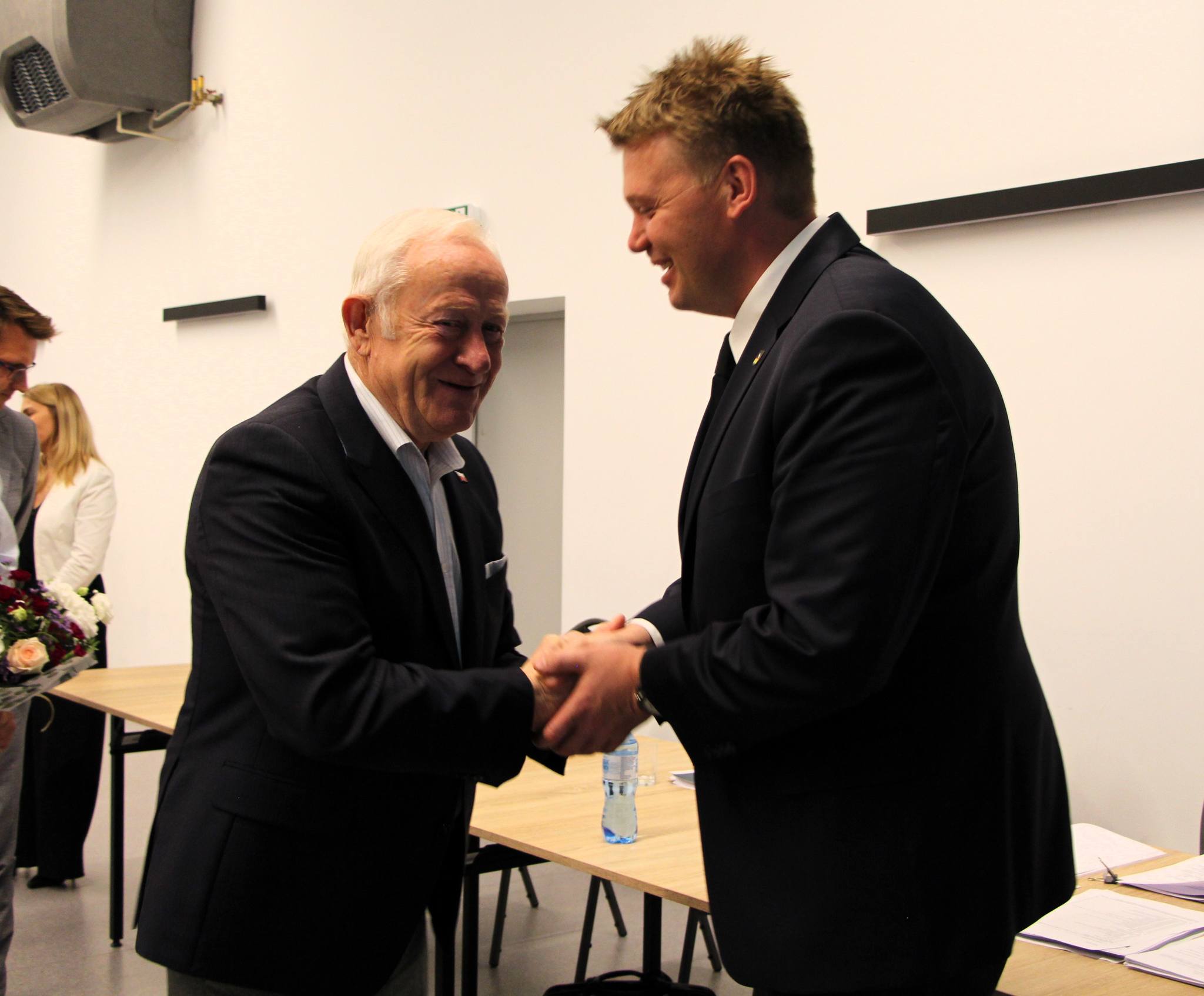 449450747_815790050529151_4935726489385774183_n